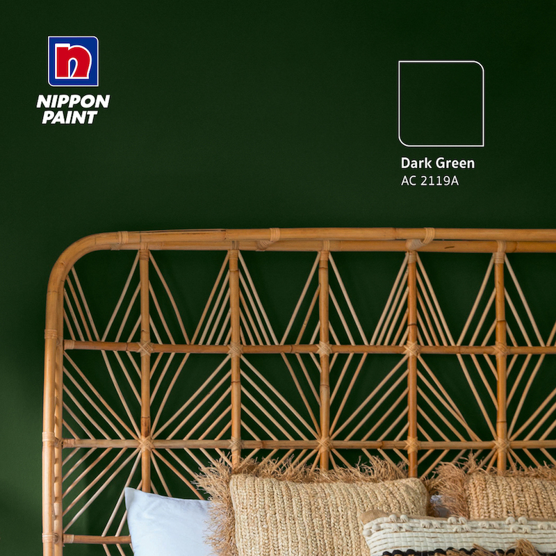 ห้องนอนโทนสีเขียว Dark Green กับที่นอนไม้หวาย